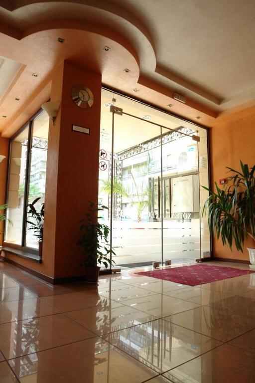 Contessa Hotel Shumen Exteriör bild